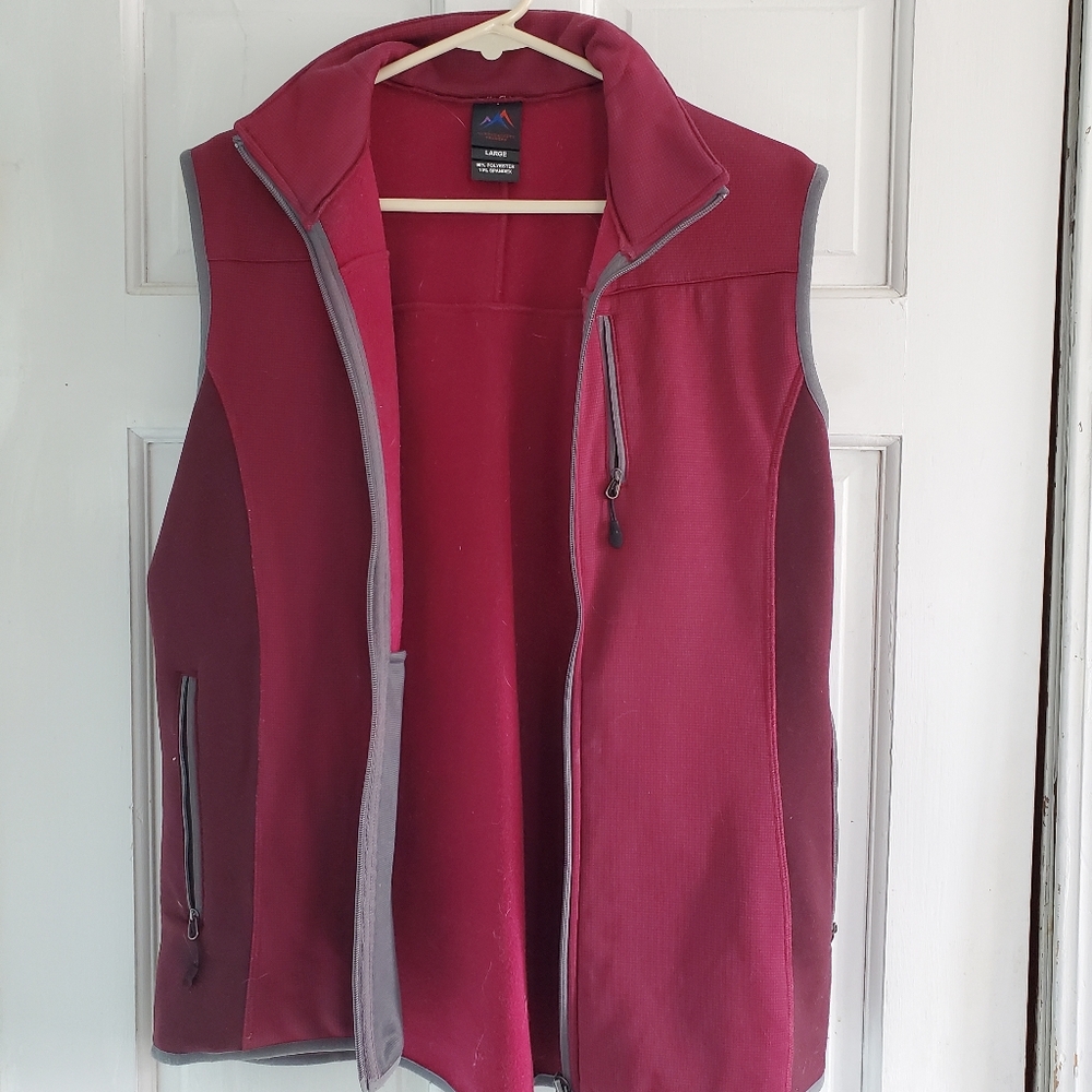 Maroon soft shell vest